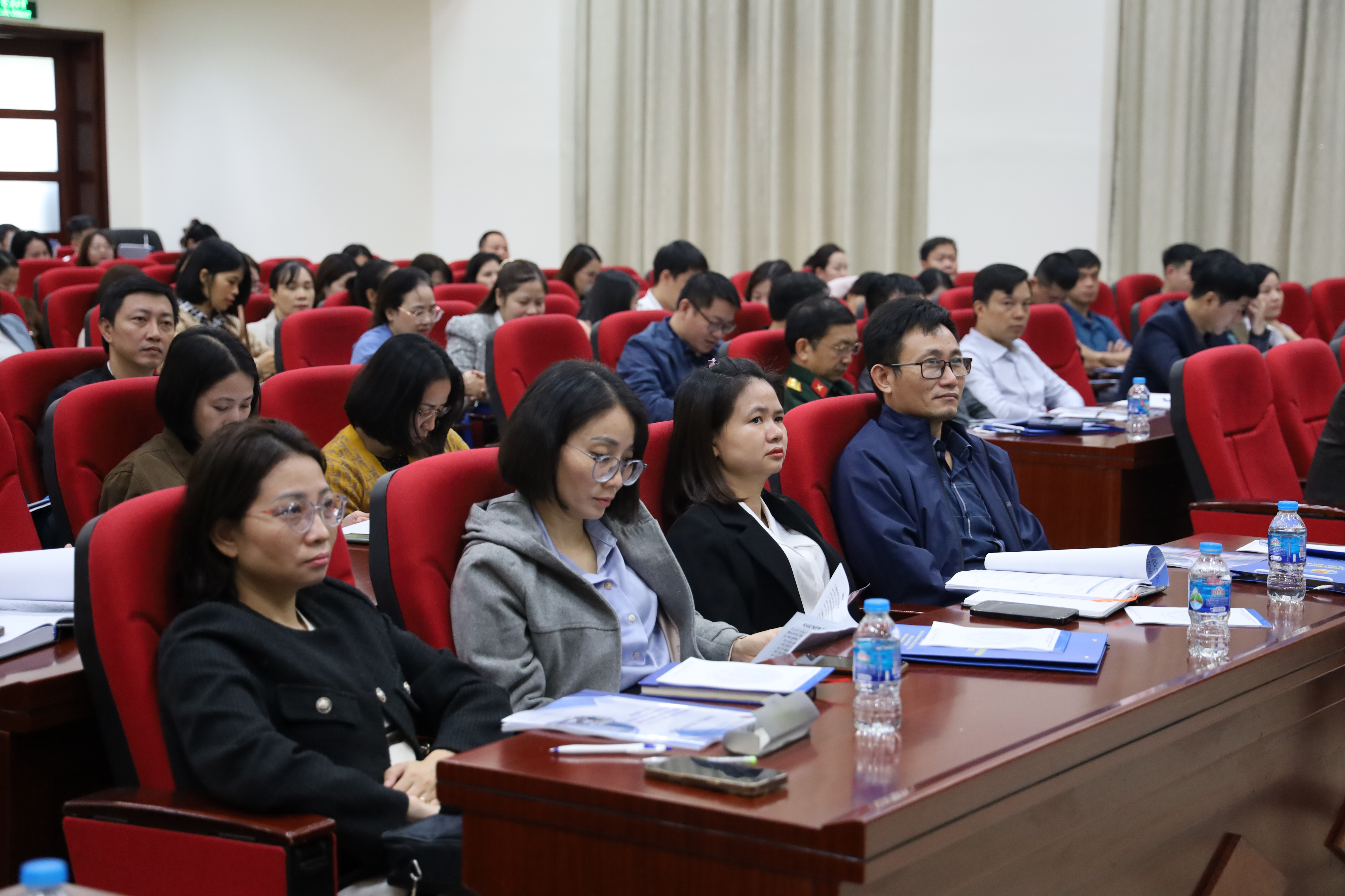 Hướng dẫn nghiệp vụ kế toán, thuế và công tác mua sắm quản lý, sử dụng tài sản công trong đơn vị hành chính sự nghiệp